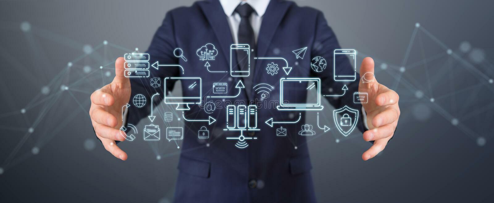 Вебинар "Интеграционные сервисы 1С (Озон, WB, Lamoda, Яндекс.Маркет, СДЭК)"